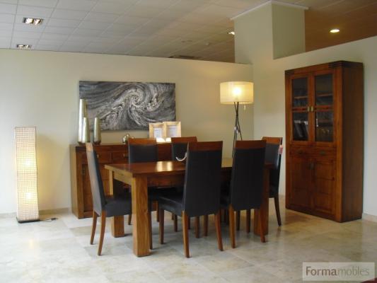 comedor teka y sillas con detalle teka