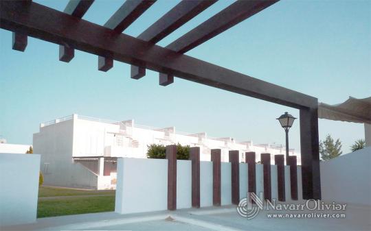Pérgola de madera decorativa