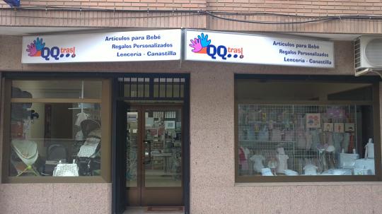 Fachada tienda QQTRAS