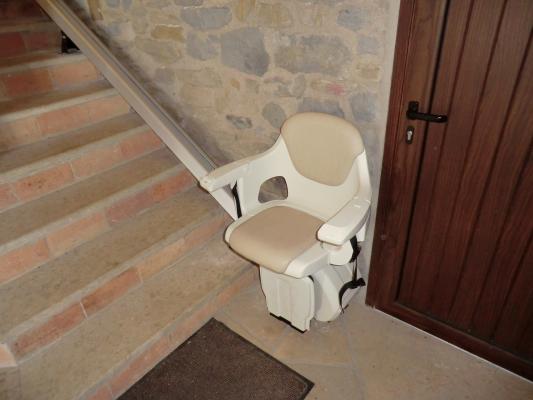 SILLA SUBEESCALERAS RECTA