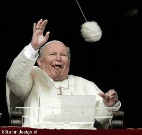 El Papa jugando