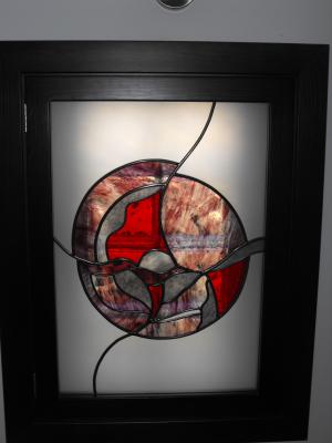 Diseño abstracto. Vidriera ventana 0,90 x 0,60 m2. emplomado y virios artesanos. Diseño abstracto. Vidriera ventana 0,90 x 0,60 m2. emplomado y virios artesanos.