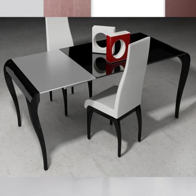 Mesa Manhatan.