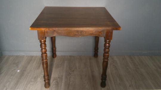 Mesa cuadrada