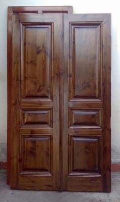 Puertas Salcedo. Puerta de doble hoja maciza