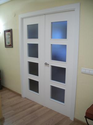 Puerta lacada 4V