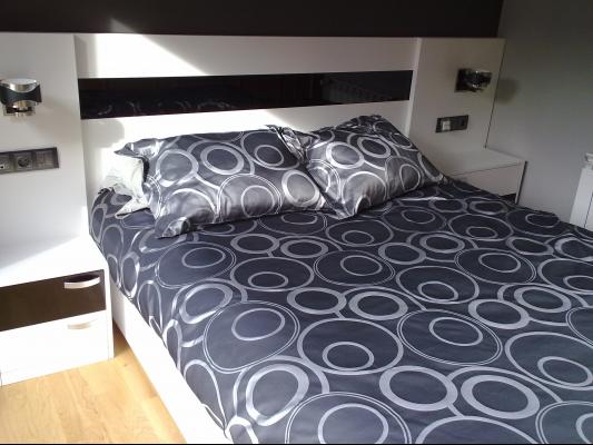 CABECERO DE CAMA LACADO 