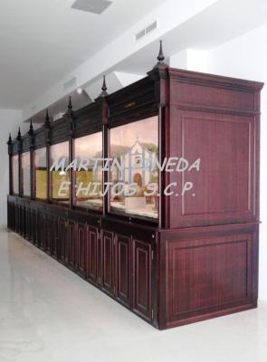 Vitrina expositor en madera de Kotibe