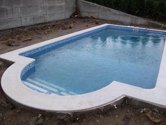 www,piscinapoliester.es  piscina de acero