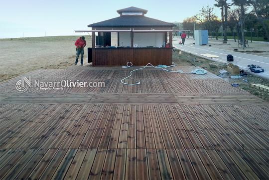 Terraza de madera tratada en autoclave
