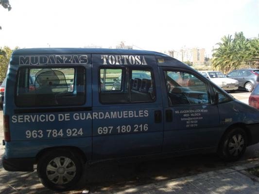 Vehículo ligero  Mudanzas Tortosa