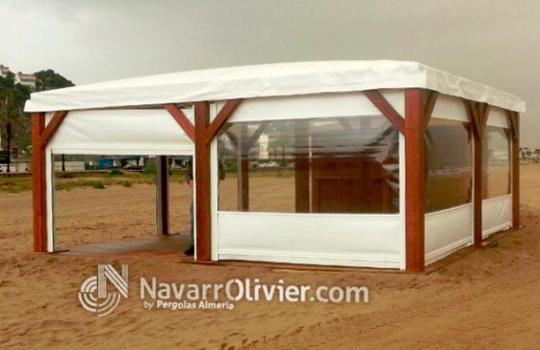 Terraza con carpa de cerramiento
