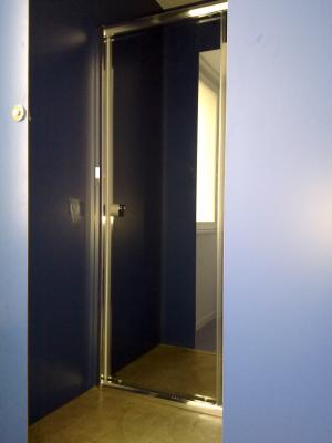 Intra 2 - Cabinas duchas