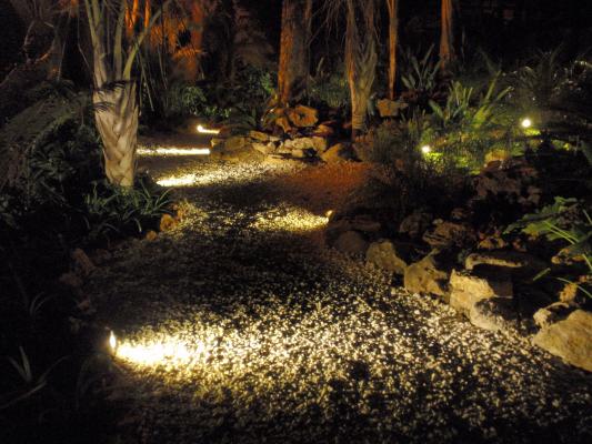 ILUMINACION JARDINES