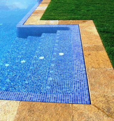 Gresite para piscinas y gresite antideslizante en www.interazulejo.com