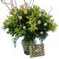 Jarrones con flores. Bombones