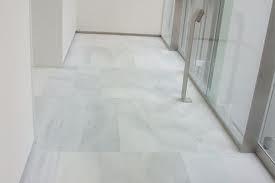 suelo blanco macael