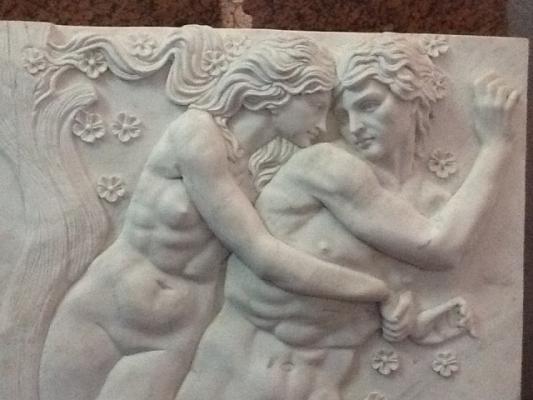 detalle relieve Dafne y Apolo