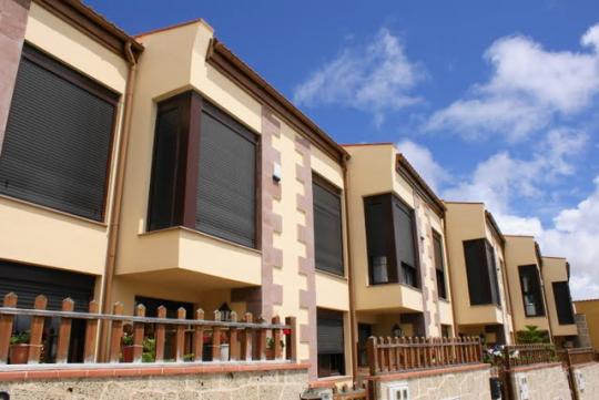 Edificación con 6 Viviendas adosadas