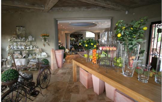 Showroom