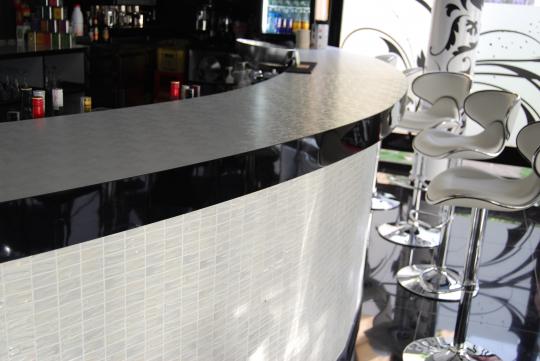 Mueble a medida para espacio comercial