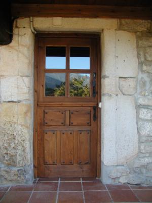 detalle de puerta en obra de Coceña RCV
