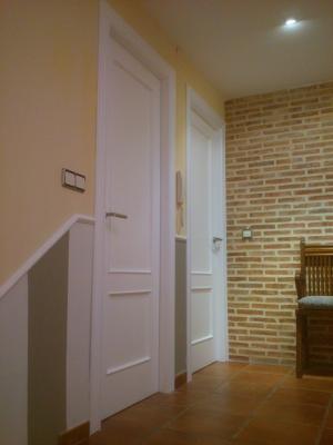 PUERTAS LACADAS Y RESTAURADAS