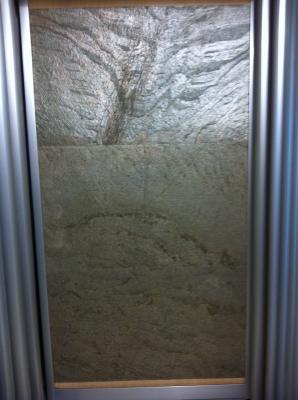 Mamparas de oficina realizada con piedra natural Stoneplus.