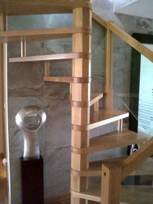 Recibidor realizado con piedra natural Stoneplus