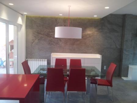 Revestimiento vertical piedra natural Stoneplus