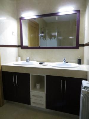 MUEBLE BAÑO A MEDIDA