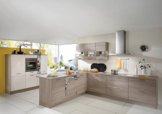 COCINA EN LAMINADO COLOR MADERA