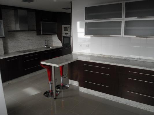 cocina en tabelero marino