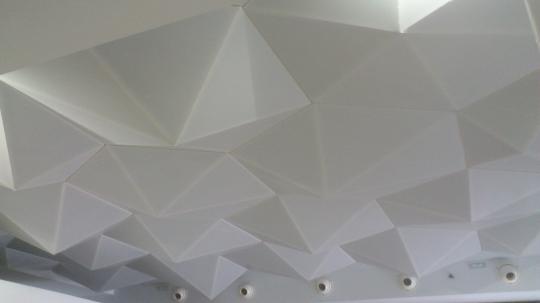 eKTT Techo 3D Poligonal traslucido.