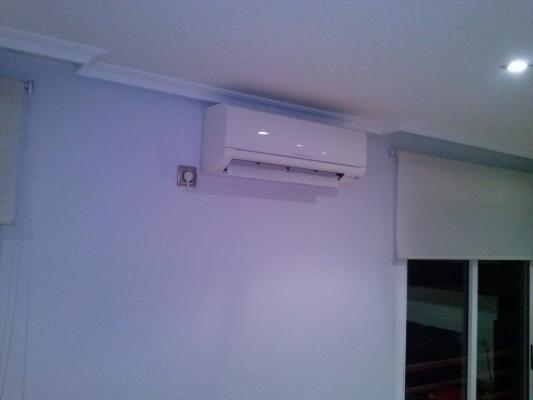 Split pared Mitsubishi en vivienda particular