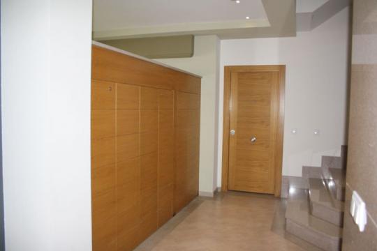 Puerta y cerramiento