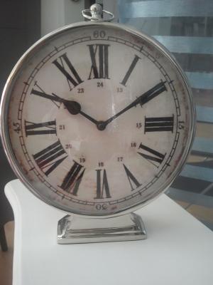 Reloj sobremesa