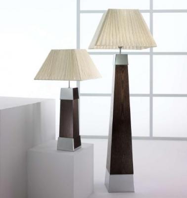 Lámpara de sobremesa y de pie en cromo y Madera
