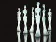 Esbeltas figuras femeninas con iluminación LED