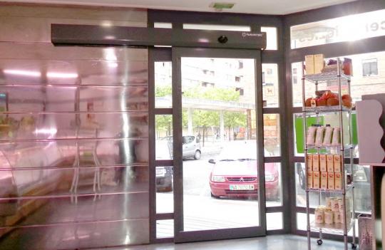 instalacion puertas automaticas comercios navarra