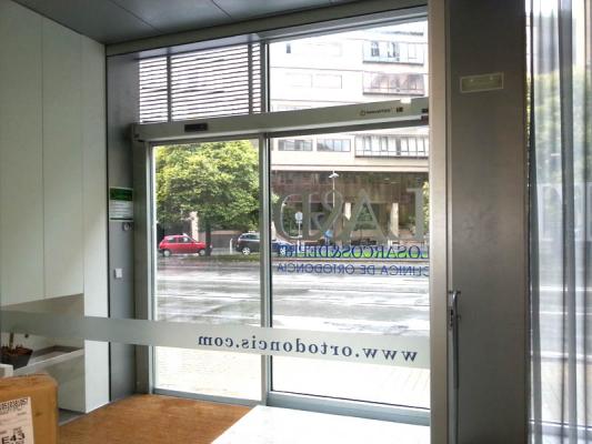 empresa instaladora de puertas automaticas en pamplona