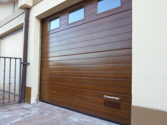 instalacion puertas garaje navarra