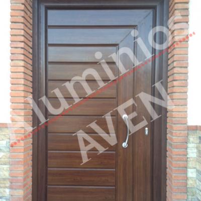 PUERTAS RESIDENCIALES