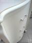 Mesilla blanca con tirador plata