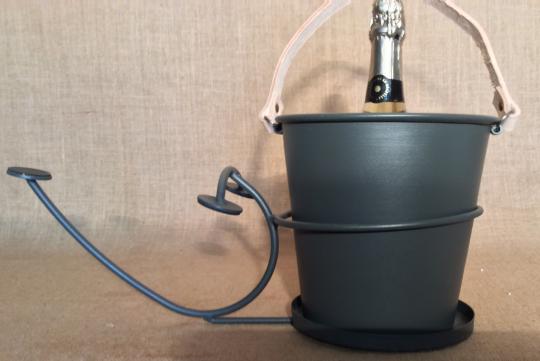 Soporte cubitera a la mesa