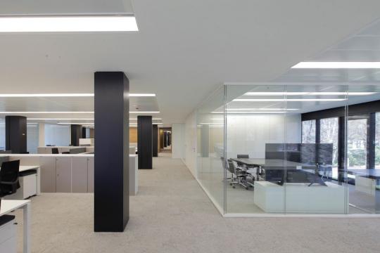 Mamparas de vidrio para oficinas Silentbox
