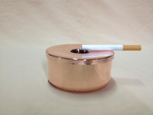 Cenicero cobre