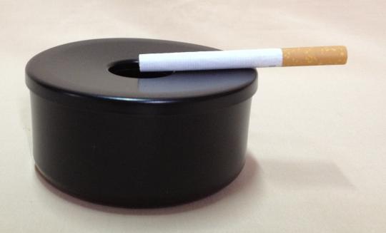 Cenicero agua intemperie, Negro