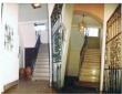 Zaguán y escalera