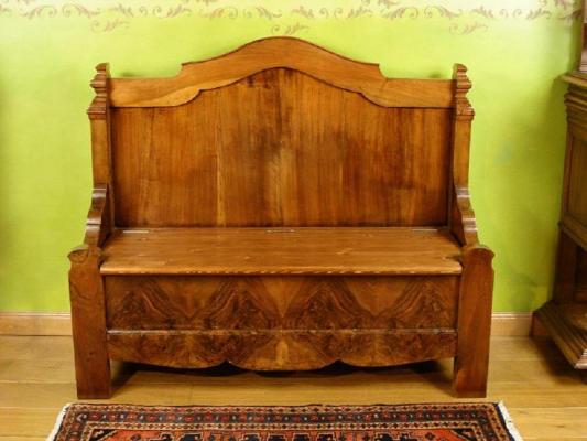BANCO-ARCON RAIZ DE NOGAL .FRANCIA SIGLO XIX  REF: 13 / Estado: Disponible  1200 EUR  DIMENSIONES EN MTS. 1,3O de largo x 1,15 de alto x 0,52 de fondo 
